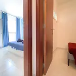 Cozy House In The Center Of #1899 라고스