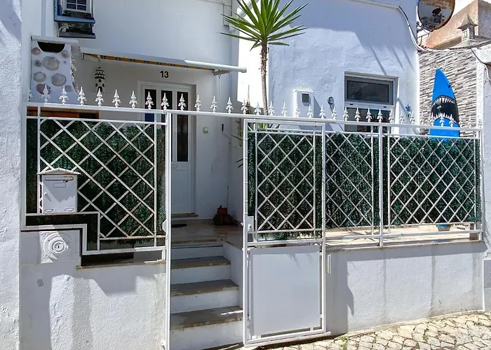 Cozy House In The Center Of #1899 *